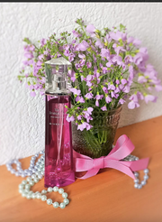 Givenchy Very Irresistible EDP Spray for Women - Perfumora