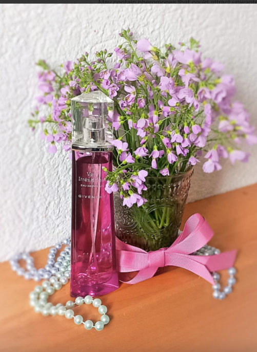 Givenchy Very Irresistible EDP Spray for Women - Perfumora