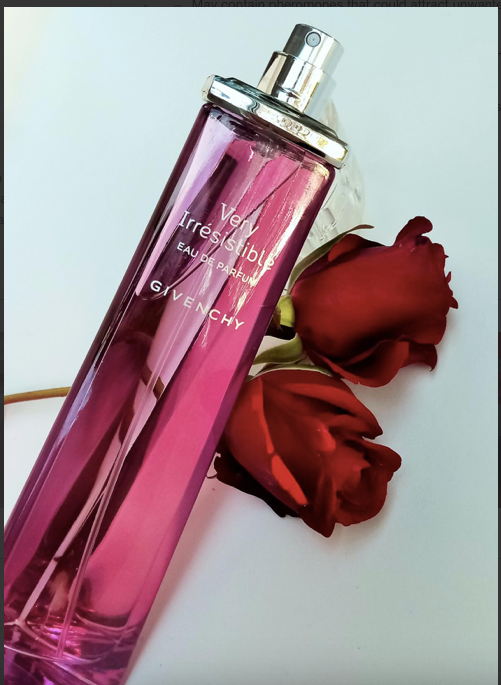 Givenchy Very Irresistible EDP Spray for Women - Perfumora