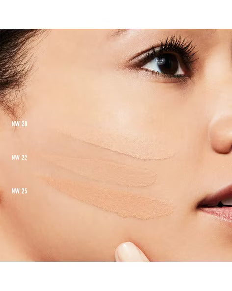 STUDIO FIX FLUID SPF 15 FOUNDATION
