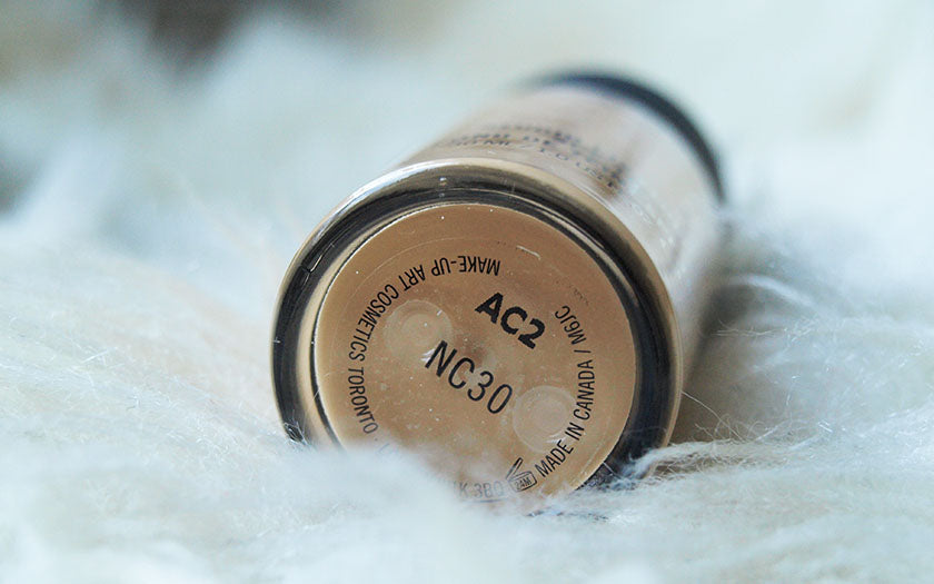 STUDIO FIX FLUID SPF 15 FOUNDATION